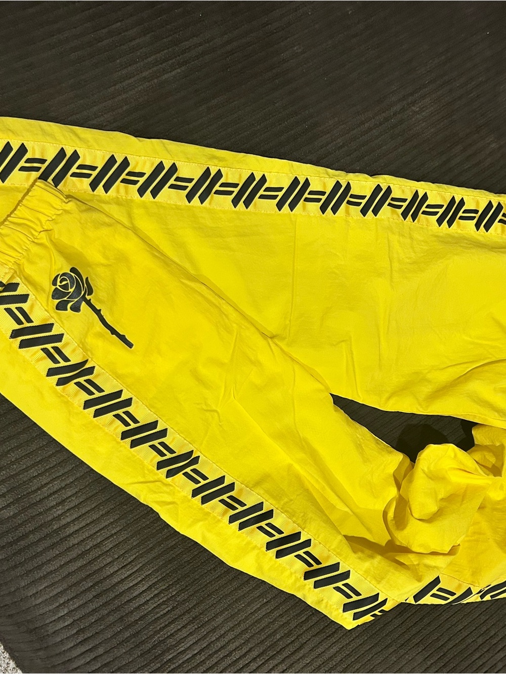 Petals joggers xs